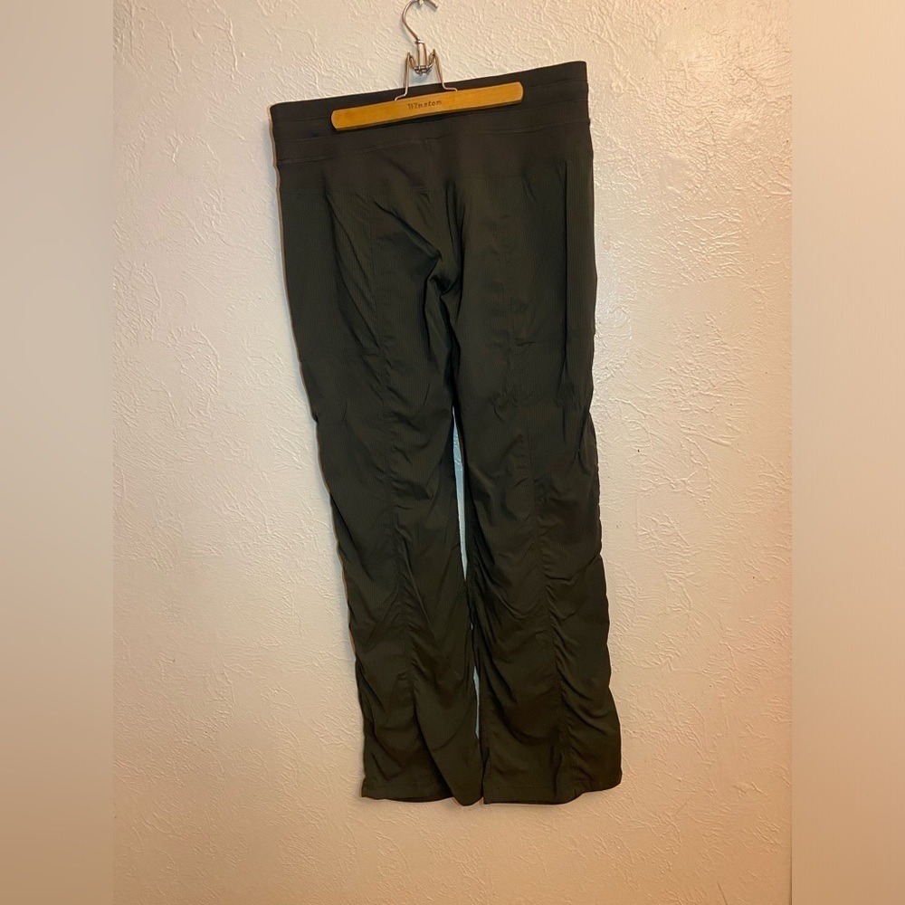 Lululemon pants - Picture 6 of 10